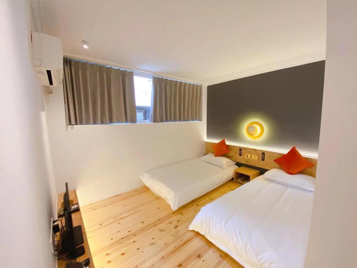 Lantian Garden Hostel Qingdao Bagian luar foto
