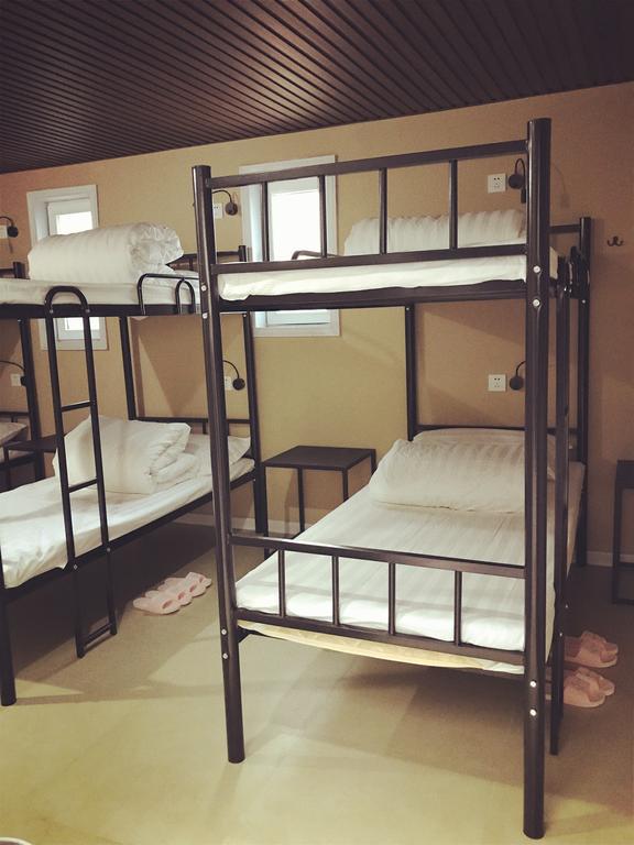 Lantian Garden Hostel Qingdao Bagian luar foto