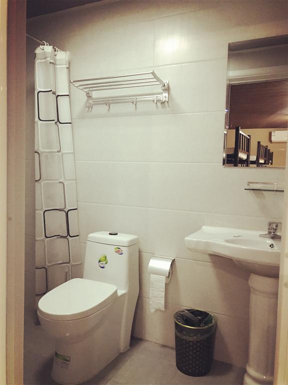 Lantian Garden Hostel Qingdao Bagian luar foto