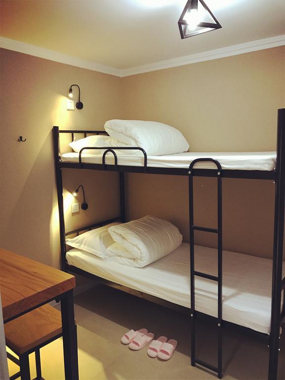 Lantian Garden Hostel Qingdao Bagian luar foto