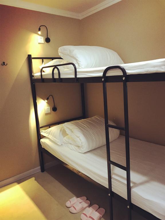 Lantian Garden Hostel Qingdao Bagian luar foto